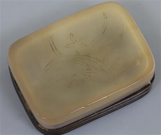 A Chinese agate rectangular box and cover, 7.1cm, wood stand